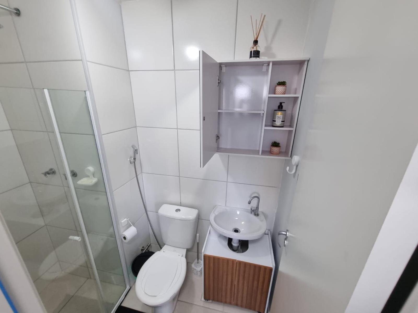 Apartamento 2 Quartos Com Ar Condicionado E Vista Baia De Guanabara *